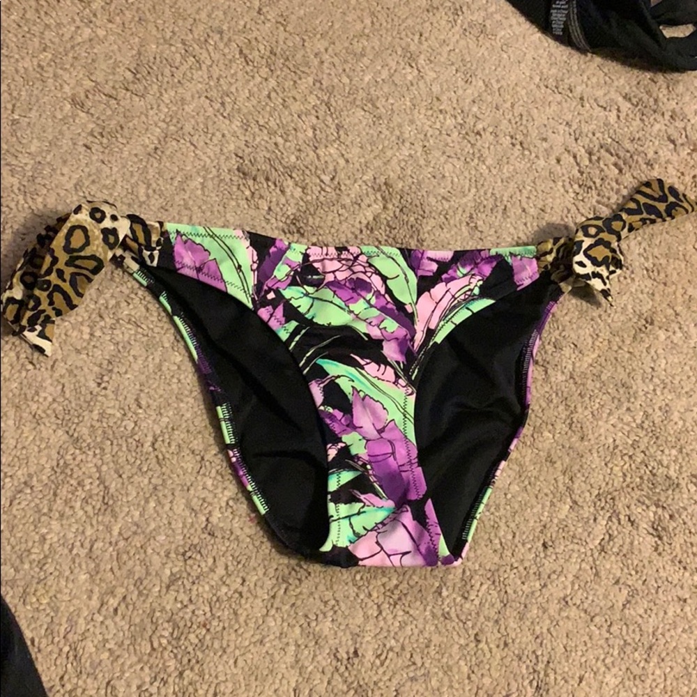 VS floral/cheetah print bottoms